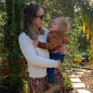 Meet your Posher, Lowana